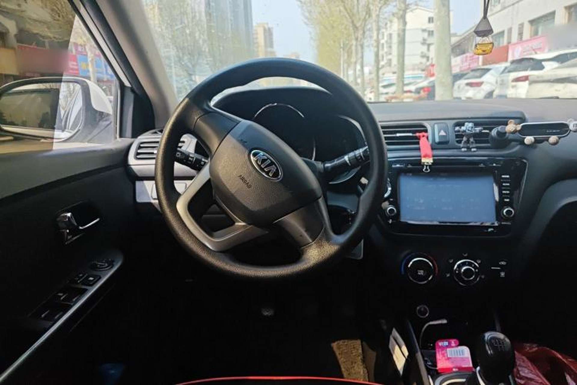 Used Kia K2 2012 Sedan 1.4L MT GLS Commemorative Edition Steering Wheel