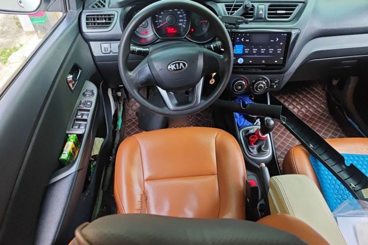 Used Kia K2 2012 Sedan 1.4L MT GLS Commemorative Edition Steering Wheel