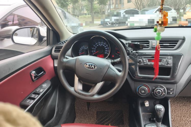 Used Kia K2 2012 Hatchback 1.4L Automatic Cool Edition Steering Wheel