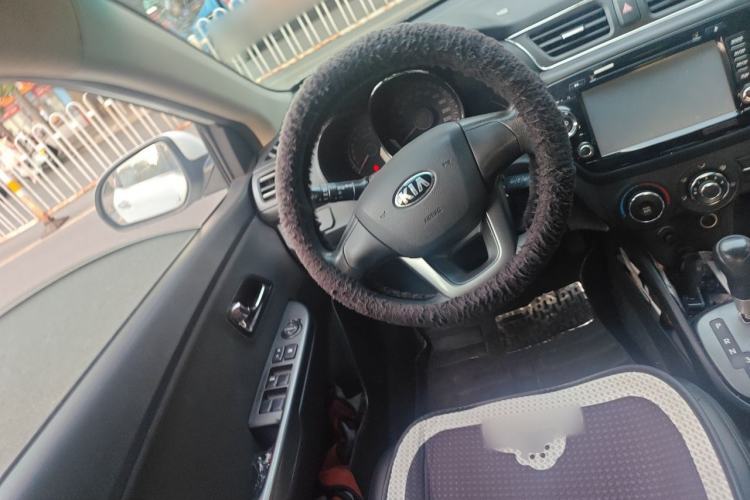 Used Kia K2 2012 Sedan 1.4L Automatic GLS Commemorative Edition Steering Wheel