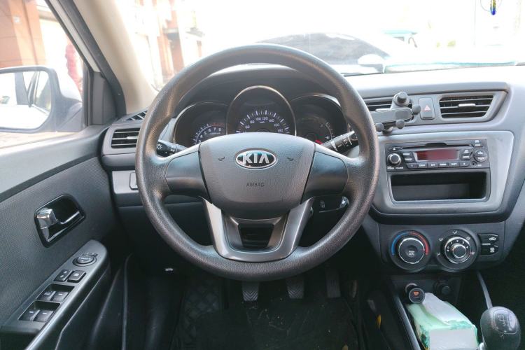Used Kia K2 2012 Sedan 1.4L MT GLS Commemorative Edition Steering Wheel