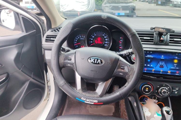 Used Kia K2 2012 Hatchback 1.6L AT Premium Commemorative Edition Steering Wheel