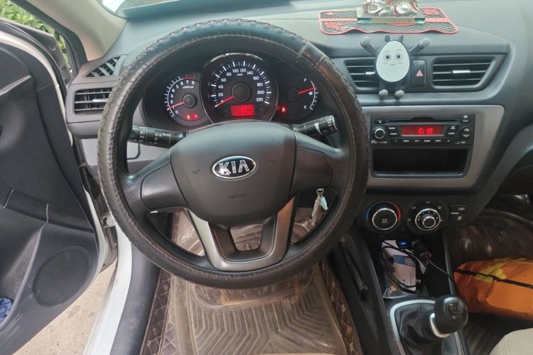 Used Kia K2 2012 Sedan 1.4L MT GLS Commemorative Edition Steering Wheel