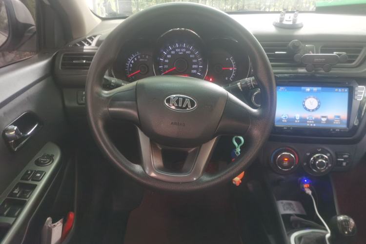 Used Kia K2 2012 Sedan 1.4L MT GLS Commemorative Edition Steering Wheel