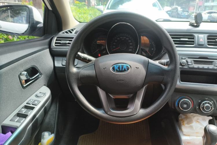 Used Kia K2 2012 Sedan 1.4L Automatic GLS Commemorative Edition Steering Wheel