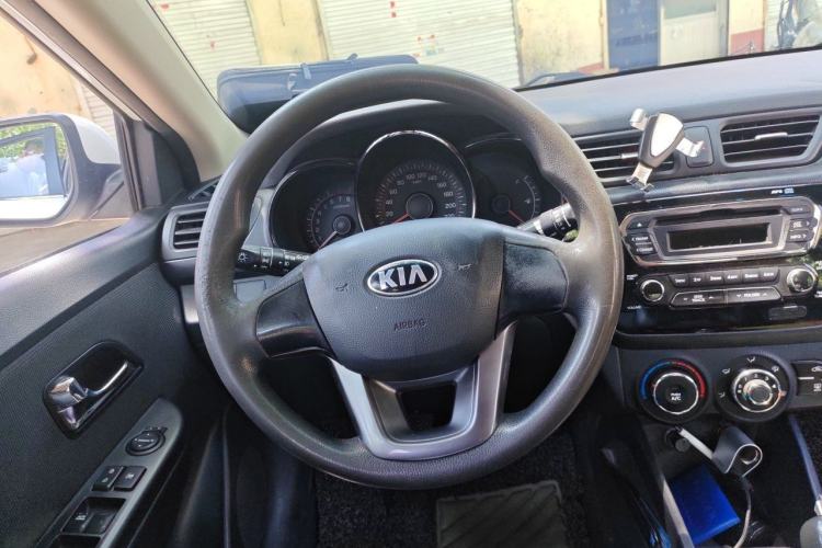 Used Kia K2 2012 Sedan 1.4L MT GLS Commemorative Edition Steering Wheel