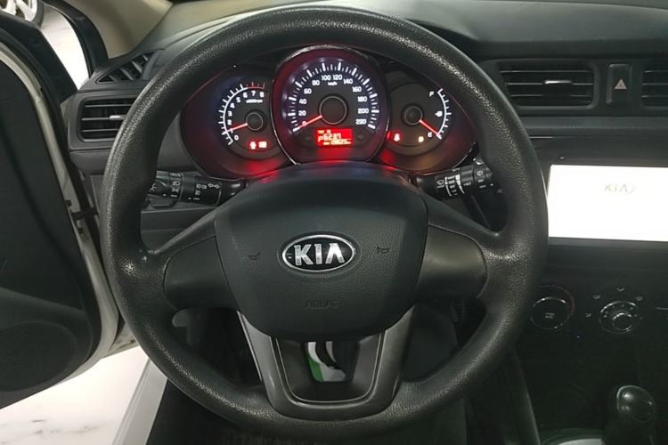 Used Kia K2 2012 Hatchback 1.4L AT GLS Commemorative Edition Steering Wheel