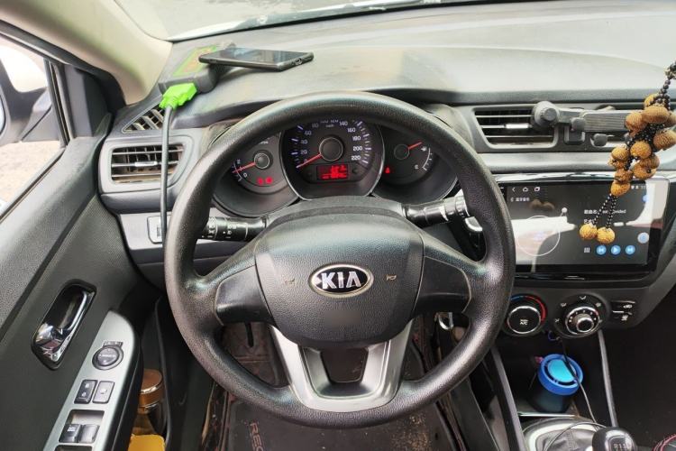 Used Kia K2 2012 Sedan 1.4L MT GLS Commemorative Edition Steering Wheel