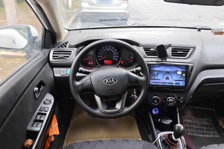 Used Kia K2 2012 Sedan 1.4L MT GLS Commemorative Edition Steering Wheel