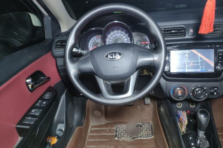Used Kia K2 2012 Hatchback 1.4L Automatic Cool Edition Steering Wheel