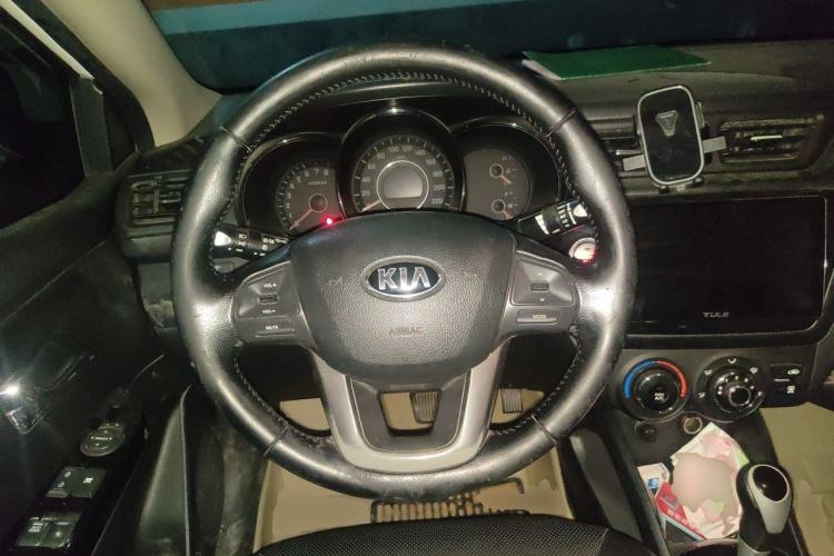 Used Kia K2 2012 Sedan 1.6L Automatic Transmission Premium Commemorative Edition Steering Wheel