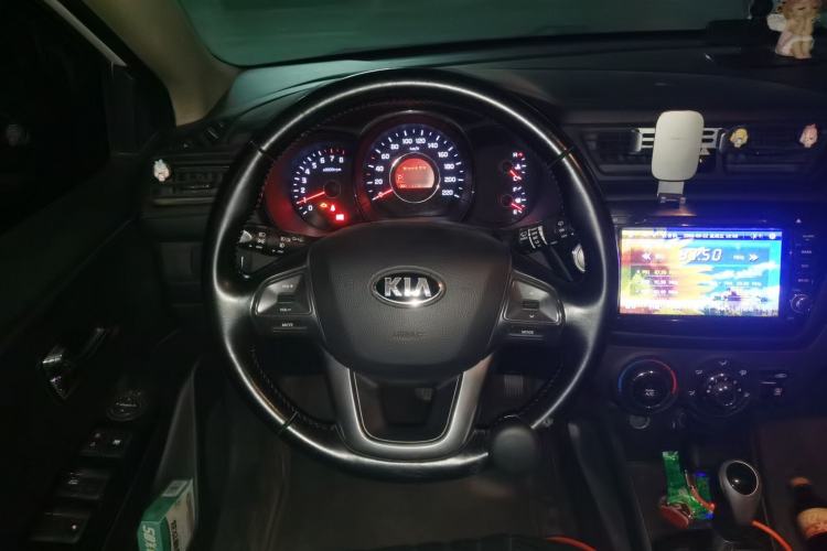 Used Kia K2 2012 Hatchback 1.6L AT Premium Commemorative Edition Steering Wheel