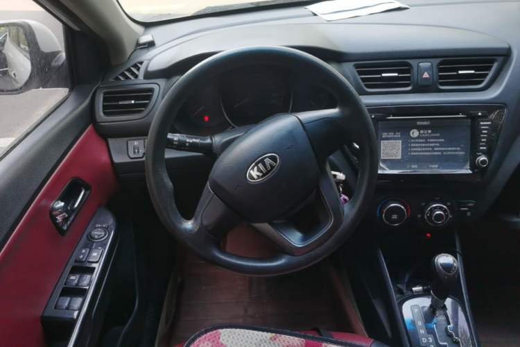 Used Kia K2 2012 Hatchback 1.4L Automatic Cool Edition Steering Wheel