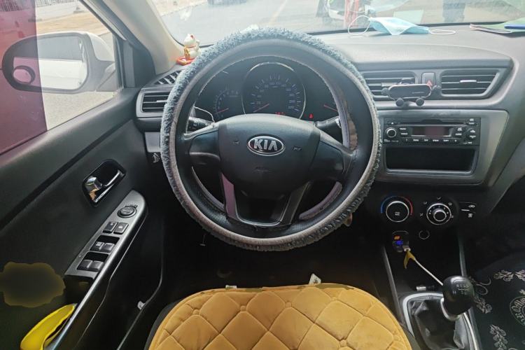 Used Kia K2 2012 Sedan 1.4L MT GLS Commemorative Edition Steering Wheel