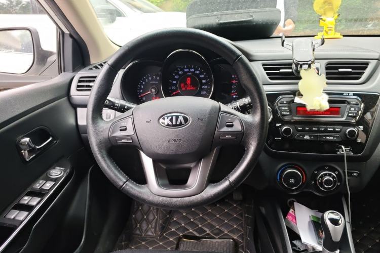 Used Kia K2 2012 Hatchback 1.6L AT Premium Commemorative Edition Steering Wheel