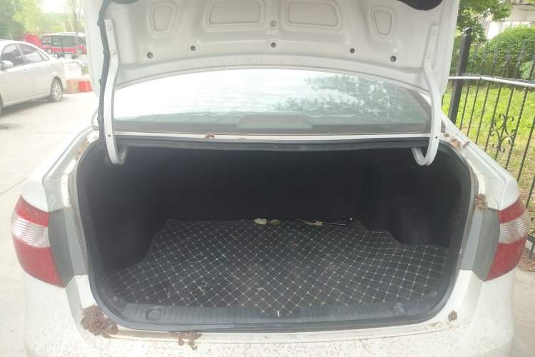 Used Kia K2 2012 Sedan 1.4L MT GLS Commemorative Edition Trunk