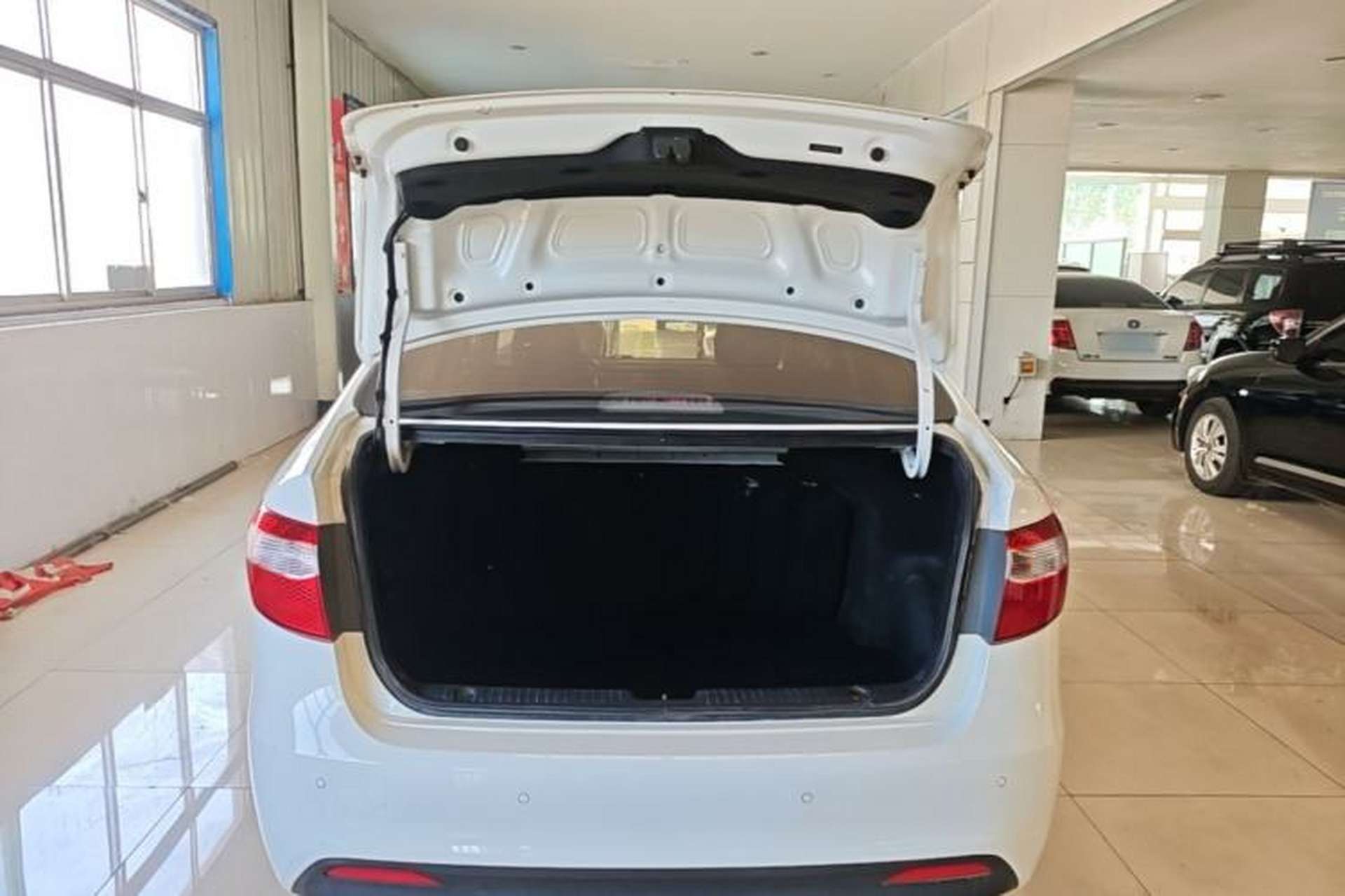 Used Kia K2 2012 Sedan 1.4L MT GLS Commemorative Edition Trunk