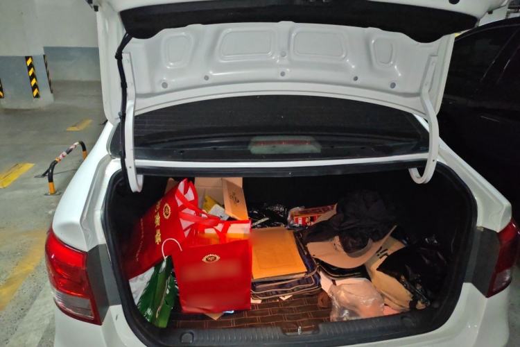 Used Kia K2 2012 Sedan 1.4L MT TOP Commemorative Edition Trunk