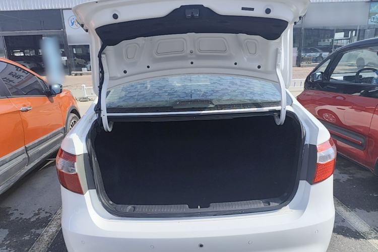 Used Kia K2 2012 Sedan 1.4L AT TOP Anniversary Edition Trunk