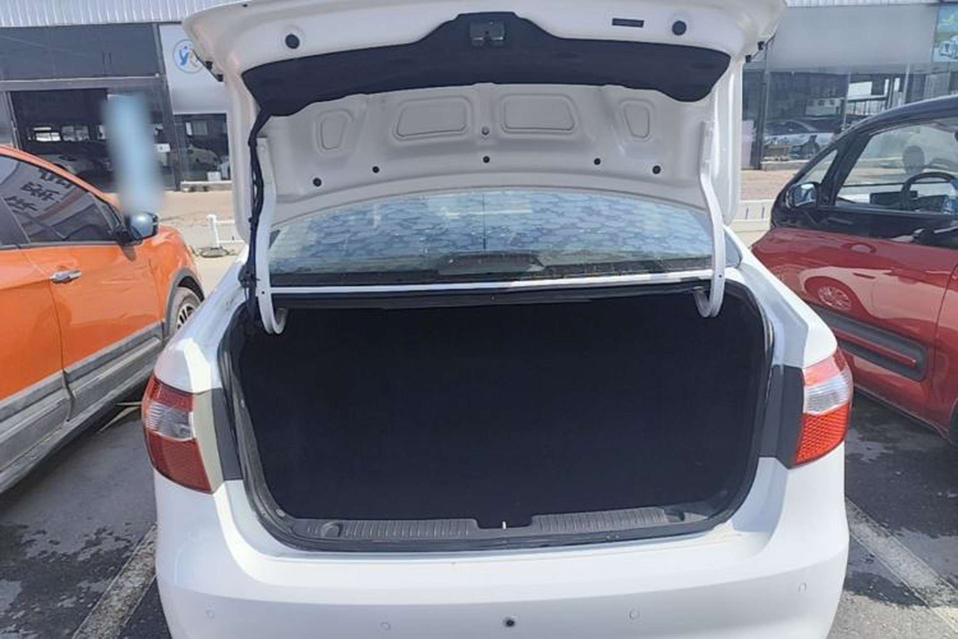 Used Kia K2 2012 Sedan 1.4L AT TOP Anniversary Edition Trunk