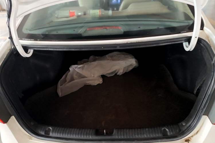 Used Kia K2 2012 Sedan 1.4L Automatic GLS Commemorative Edition Trunk