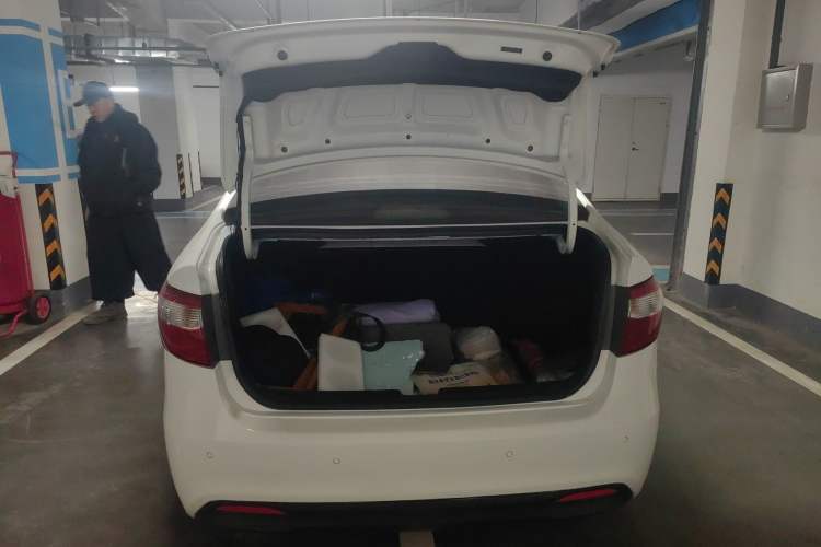 Used Kia K2 2012 Sedan 1.4L MT GLS Commemorative Edition Trunk