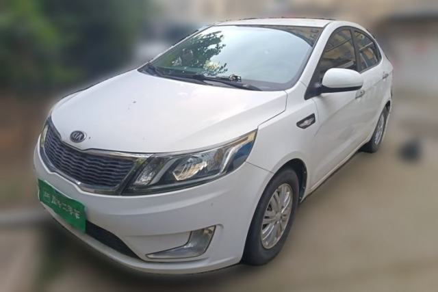Ojetý Kia K2 2012 Sedan 1.4L MT GLS Commemorative Edition