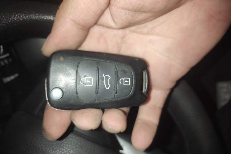 Used Kia K2 2012 Sedan 1.4L Automatic GLS Commemorative Edition Vehicle Key