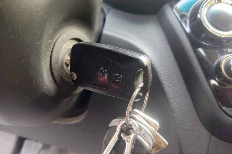 Used Kia K2 2012 Sedan 1.4L MT GL Commemorative Edition Vehicle Key