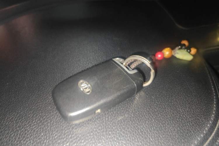 Used Kia K2 2012 Sedan 1.6L Automatic Transmission Premium Commemorative Edition Vehicle Key