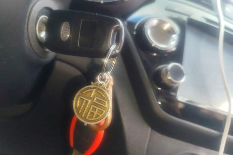 Used Kia K2 2012 Sedan 1.4L Automatic GLS Commemorative Edition Vehicle Key