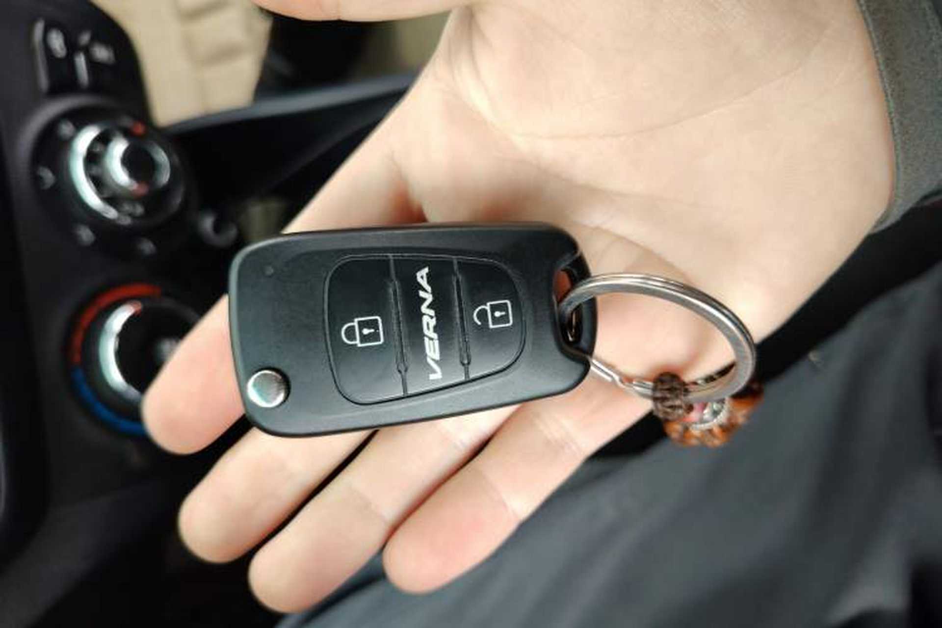 Used Kia K2 2012 Sedan 1.4L MT GLS Commemorative Edition Vehicle Key