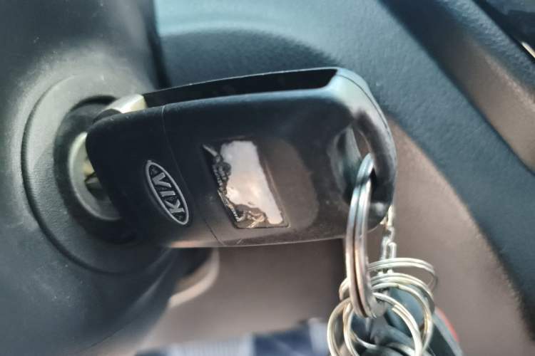 Used Kia K2 2012 Sedan 1.4L Automatic GLS Commemorative Edition Vehicle Key