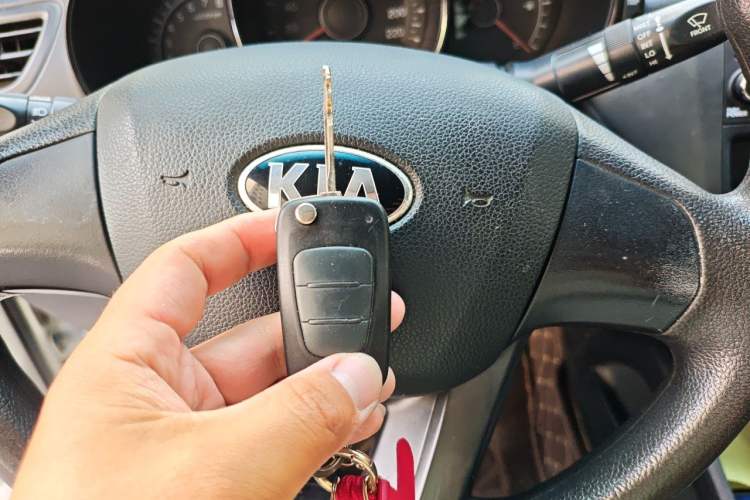 Used Kia K2 2012 Sedan 1.4L MT GLS Commemorative Edition Vehicle Key