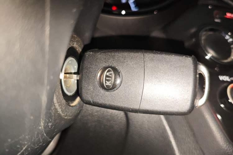 Used Kia K2 2012 Sedan 1.4L Automatic GLS Commemorative Edition Vehicle Key