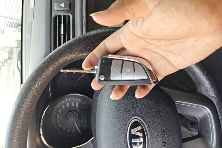 Used Kia K2 2012 Sedan 1.4L Automatic GLS Commemorative Edition Vehicle Key