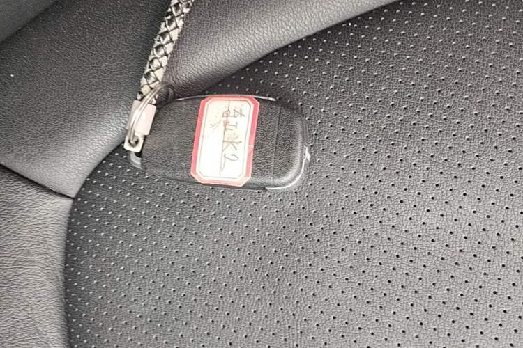 Used Kia K2 2012 Sedan 1.4L Automatic GLS Commemorative Edition Vehicle Key