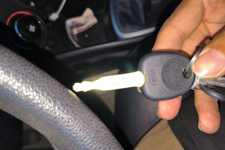 Used Kia K2 2012 Sedan 1.4L MT GLS Commemorative Edition Vehicle Key