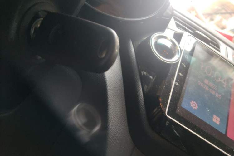 Used Kia K2 2012 Sedan 1.4L MT GLS Commemorative Edition Vehicle Key