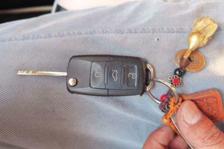 Used Kia K2 2012 Sedan 1.4L MT GL Commemorative Edition Vehicle Key