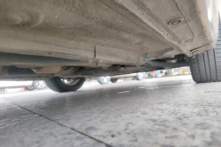 Used Kia K2 2012 Sedan 1.4L Automatic GLS Commemorative Edition Chassis Front Right