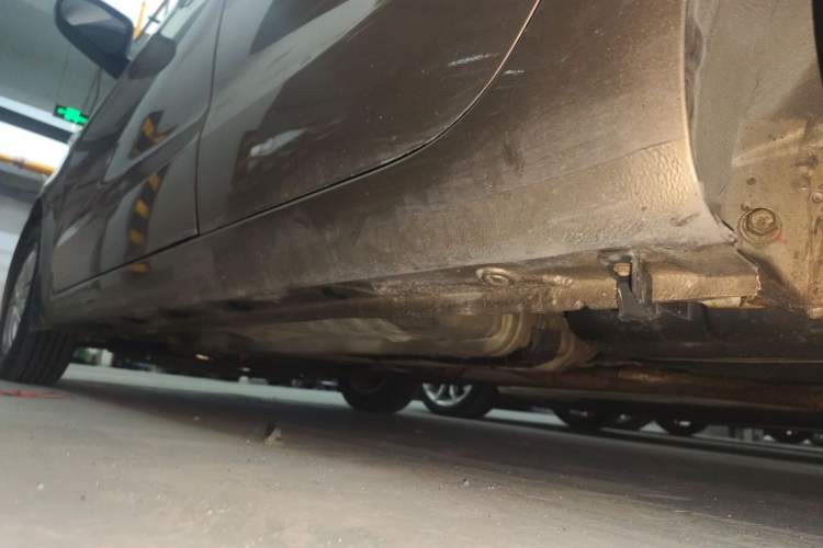 Used Kia K2 2012 Sedan 1.4L MT GLS Commemorative Edition Chassis Rear Left