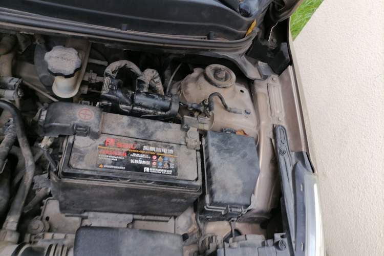 Used Kia K2 2012 Sedan 1.4L Automatic GLS Commemorative Edition Engine Bay Left