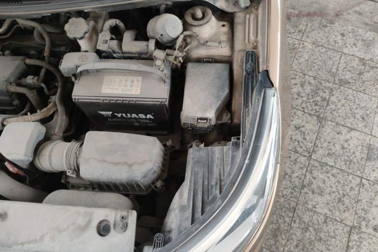 Used Kia K2 2012 Sedan 1.4L Automatic GLS Commemorative Edition Engine Bay Left