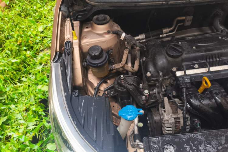 Used Kia K2 2012 Sedan 1.4L Automatic GLS Commemorative Edition Engine Bay Right