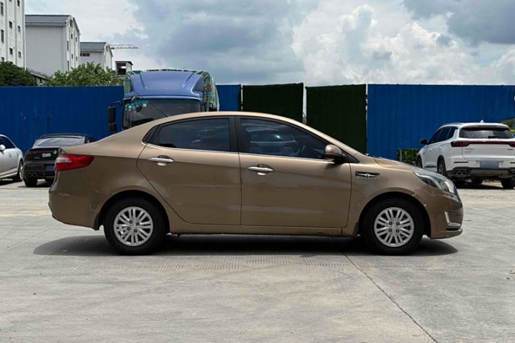 Used Kia K2 2012 Sedan 1.4L MT GLS Commemorative Edition Exterior 4