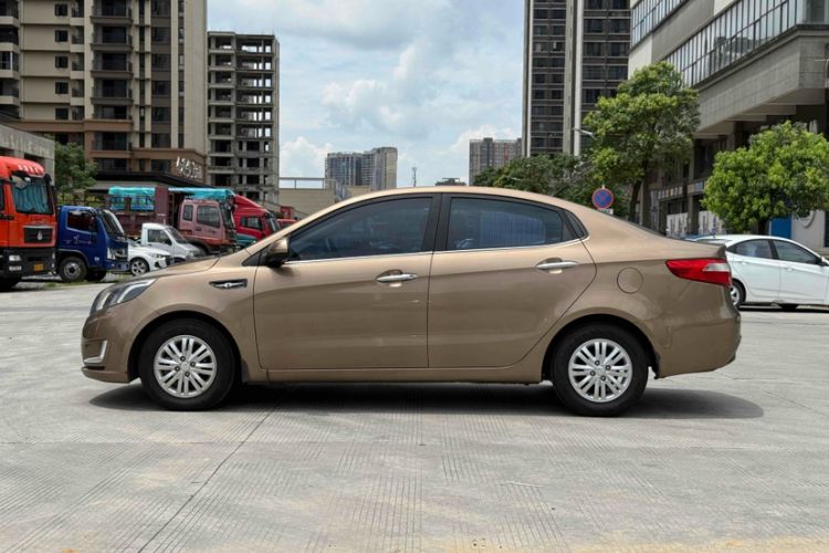 Used Kia K2 2012 Sedan 1.4L MT GLS Commemorative Edition Exterior 5