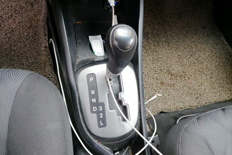 Used Kia K2 2012 Sedan 1.4L Automatic GLS Commemorative Edition Gear Lever