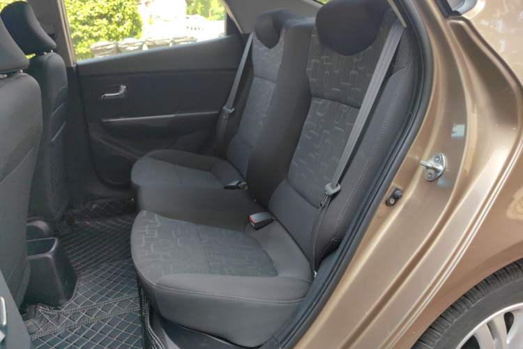 Used Kia K2 2012 Sedan 1.4L MT TOP Commemorative Edition Left Rear Seat