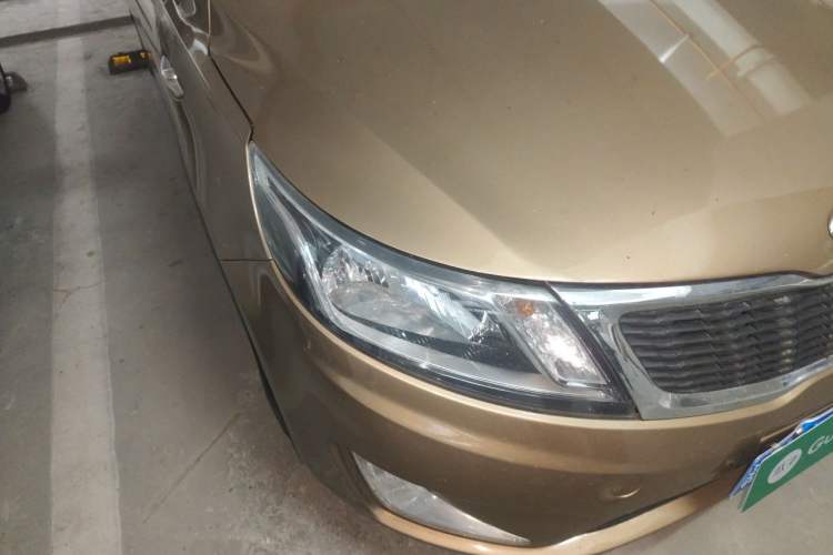 Used Kia K2 2012 Sedan 1.4L MT GLS Commemorative Edition Right Front Headlight